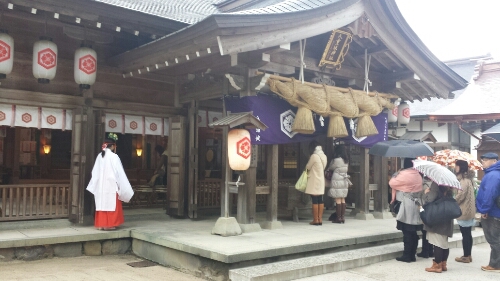 夫婦の縁結びの神社_f0186787_1711533.jpg