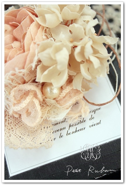 ハンドメイド布花 オールドローズと紫陽花のコサージュ Petit Ruban