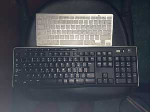 純正キーボード_f0154626_1952069.jpg