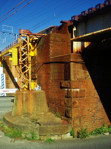 浪速鉄道の遺構_c0239137_15191368.jpg