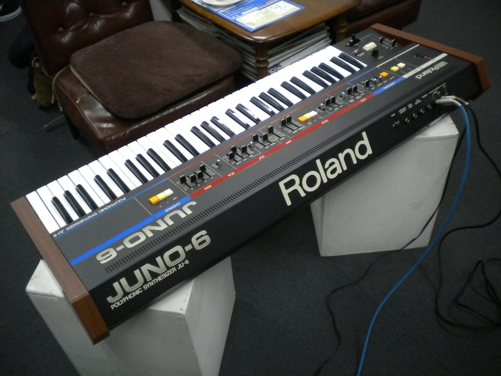 Roland JUNO-6試奏記_a0060052_11222869.jpg