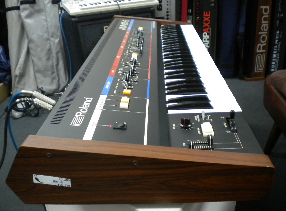 Roland JUNO-6試奏記 : 風流音色まねゑもん Roland JUNO-6試奏記 : 風流音色まねゑもん