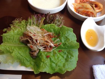 新大久保 くるむさんで15種類の野菜が採れるランチ 気持ちのいい場所