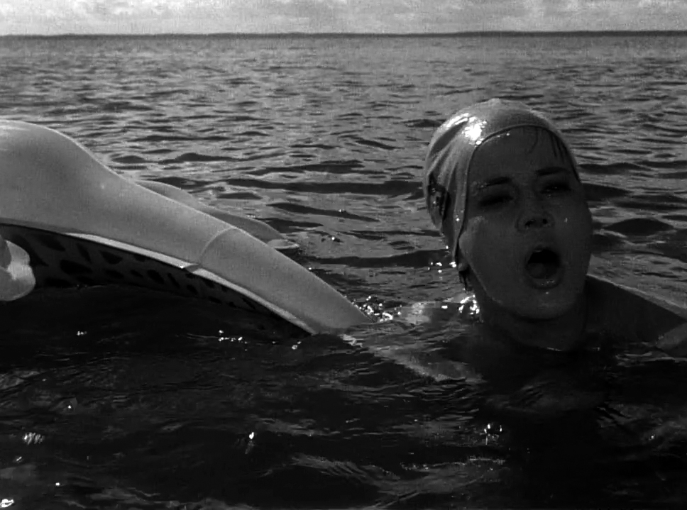 ヨランタ・ウメッカ（Jolanta Umecka）「水の中のナイフ」（1962）其の弐_e0042361_23253866.jpg