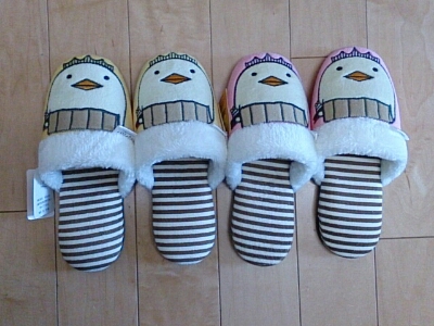 フジグラン しまむらで冬用ボア付きスリッパ 走る ゆうゆう 親子