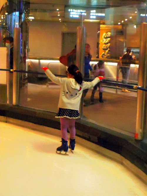 香港でスケート？！―Cityplaza Ice Palace体験_e0123104_2331371.jpg