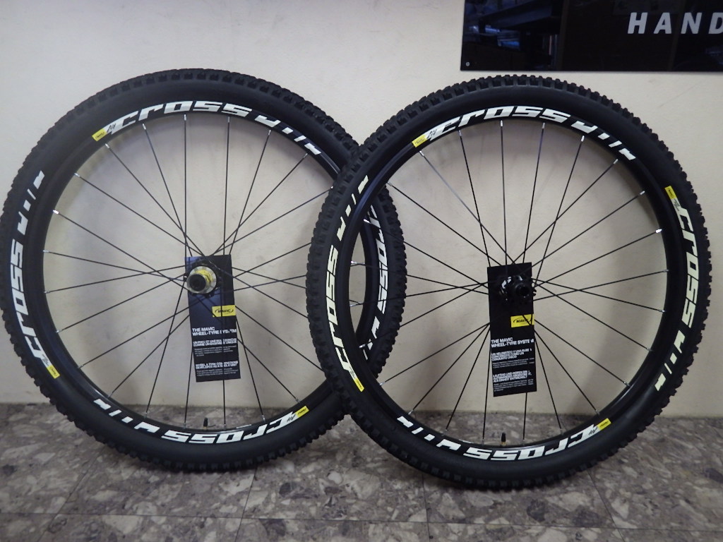 MAVIC CROSSROC 650B 入荷しました。_b0282021_16374440.jpg