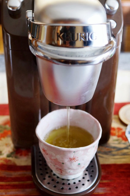 【ネオトレビエで楽しむ　拘りのあき流塩辛茶漬けランチ】カートリッジは「緑茶」使用です♪_b0033423_1615821.jpg