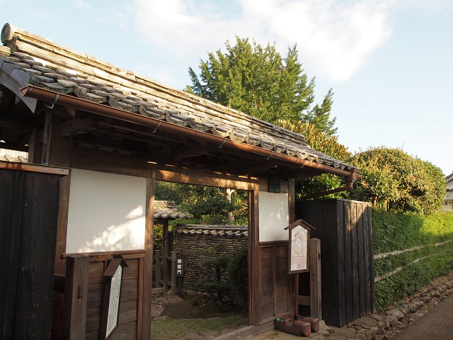 e0303726_1223712.jpg