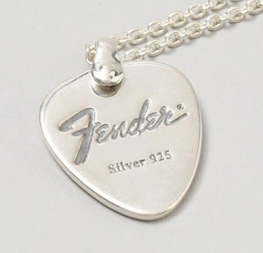 Silver 925の「FenderとGibson Pick型Pendant」。_e0053731_17284083.jpg