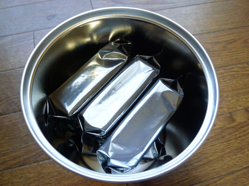 グリコ キスマイビスコ缶_c0152767_20511637.jpg