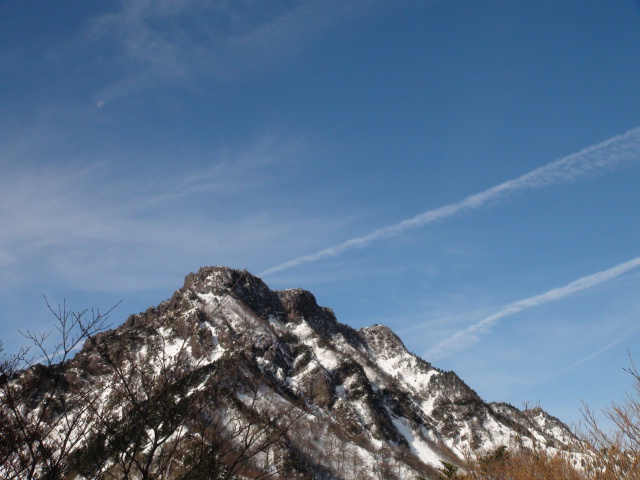 石鎚山の下山中の積雪。土小屋到着 積雪通行止めNO2・・・2013.11.24_f0231709_2153249.jpg