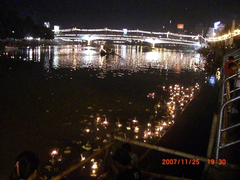d0159325_2349042.jpg