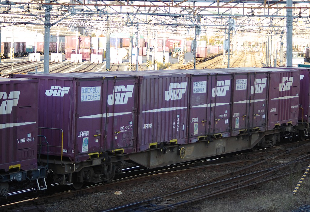 f0203926_8373616.jpg