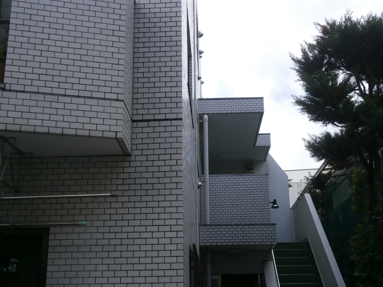 水廻りのメンテナンスに行くと。_a0214329_9455176.jpg