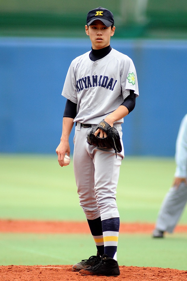 13秋 小山台エース 伊藤 優輔主将 すべては夏のために 13秋 小山台エース 伊藤 優輔主将 すべては夏のために