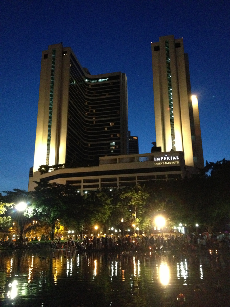 Loy Krathong　วันลอยกระทง　2013_e0316546_238048.jpg