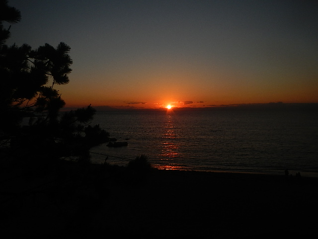 東から昇ったお日様が西へ沈む～_f0221052_8434774.jpg