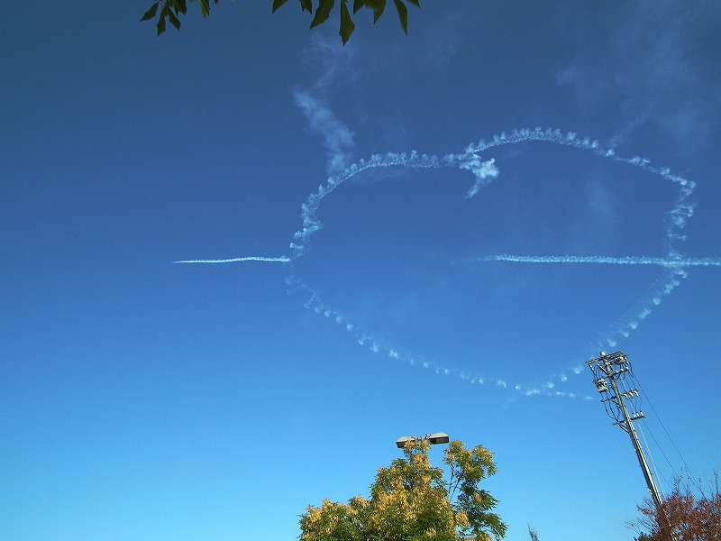 航空ショー、ブルーインパルスのリハーサル風景_a0018655_2142732.jpg