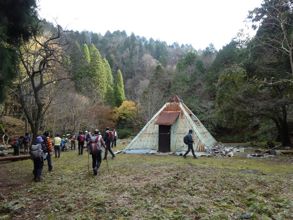 廃村八丁「品谷山」：京都北山の最奥にひっそりと存在する廃村とは・・・_c0066176_21311582.jpg