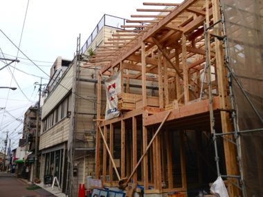 「hakozaki町家スタイルの家」が棟上げしました！_e0029115_17225768.jpg