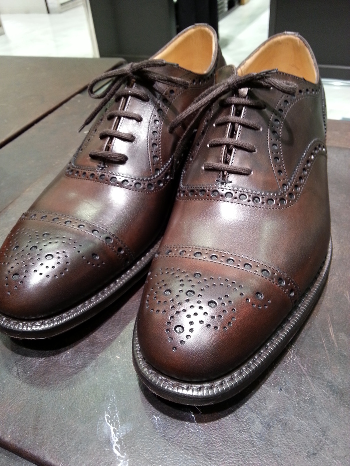 チャーチ ディプロマットにサルトレカミエフィッティング シューケア靴磨き工房 ルクアイーレ イセタンメンズスタイル 紳士靴 婦人靴のケア 修理