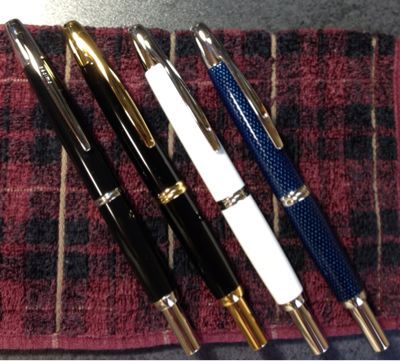 PILOT 万年筆 キャップレスデシモ20カラーズ ブラック | ペンネ