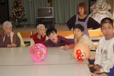 楽しいゲーム大会!_a0154110_16543981.jpg
