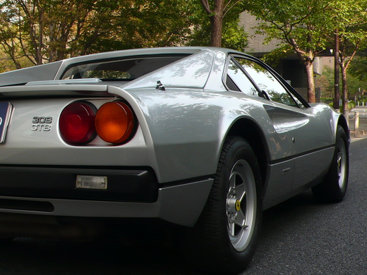 classic Ferrari を所有するということ_a0129711_20241514.jpg