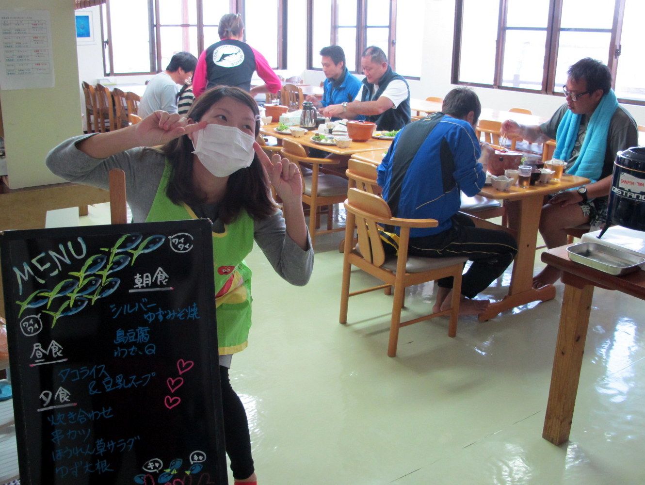 11月27日 スタッフ増員_b0158746_1446084.jpg