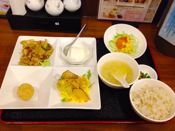 氷花餃子 津新町店_e0292546_21491790.jpg
