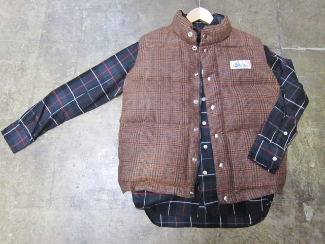 Kato AAA  NAVY ＆ GROUND ・・・ 秀逸カラーCHECK SHIRTS！！_d0152280_22584762.jpg