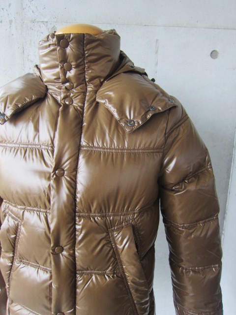 DUVETICA ・・・ BALIO 艶NYLON 系での注目モデル!★!_d0152280_662944.jpg