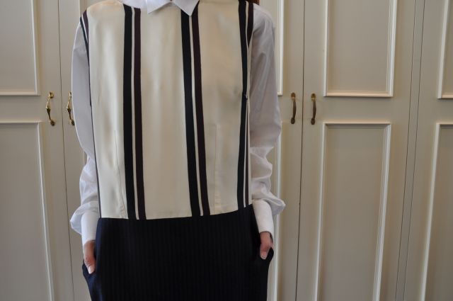 クールな女性らし さ ・・・ DRIES VAN NOTEN ._b0110586_2054221.jpg