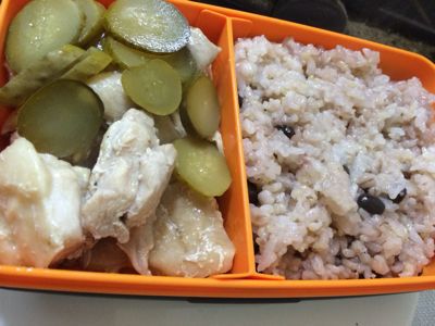 boiled chiken with pickles ぱぱぱっとクッキング 朝手早くお弁当 減塩ぎみ_c0156021_844837.jpg