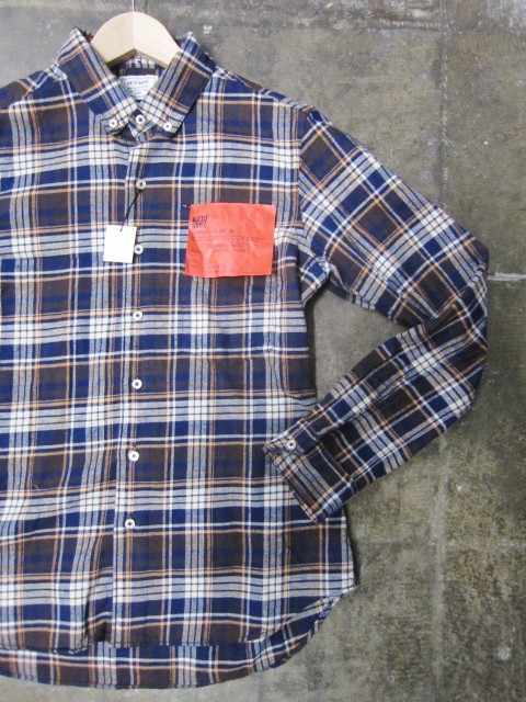 Kato BASIC ・・・ NELL、ネル、ねる、、、秀逸配色のNELL SHIRTS 達!!!_d0152280_23175818.jpg