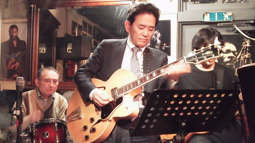 ディナーショーの手応え。_e0119092_17463954.jpg