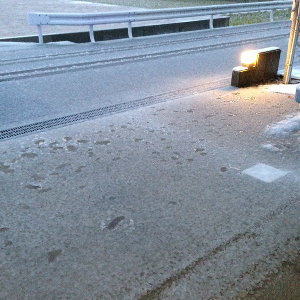 初雪_a0210340_22554935.jpg