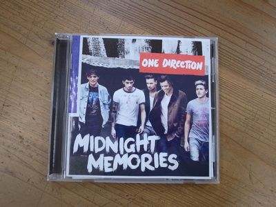 『MIDNIGHT MEMORIES』（byONE DIRECTION）_b0122502_9422770.jpg