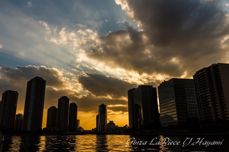 東京の風景　高層と夕暮れの光芒_b0133053_0314433.jpg