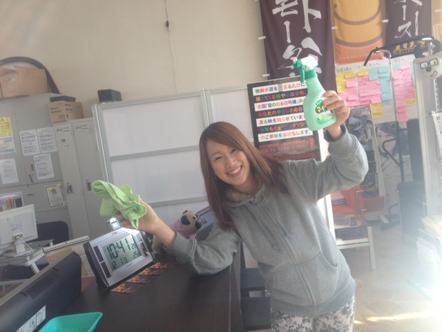 T様シグナス&E様クライスラーご成約~!!阿部ちゃんニコニコブログ★ランクル ハマー アルファード★_b0127002_17264891.jpg