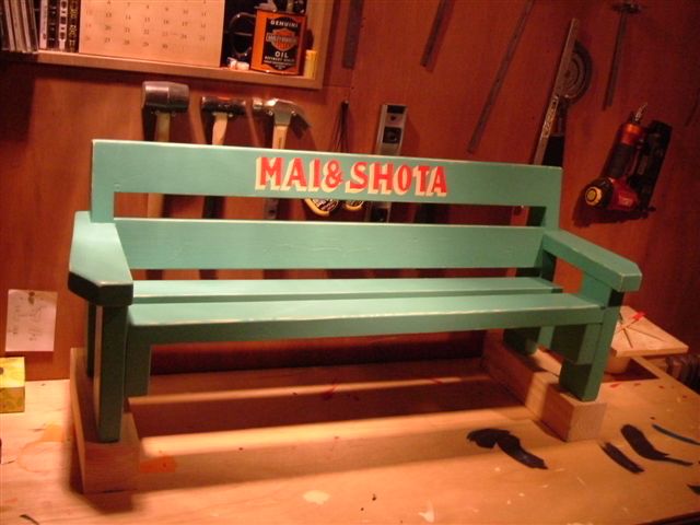 ★ Kids Bench ★_c0078202_7262692.jpg