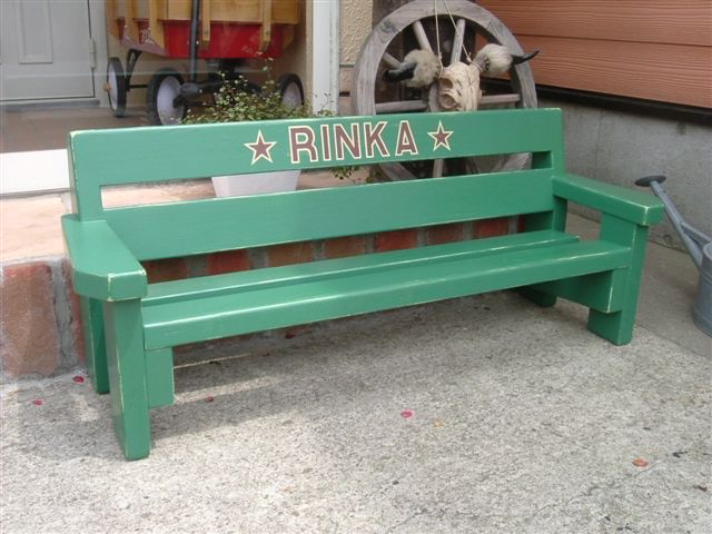 ★ Kids Bench ★_c0078202_7265515.jpg