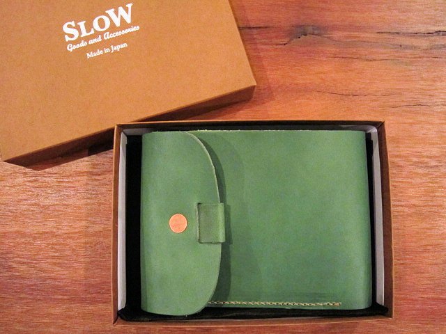 SLOW \"toscana~flap hold wallet\" ご紹介_f0191324_1122247.jpg