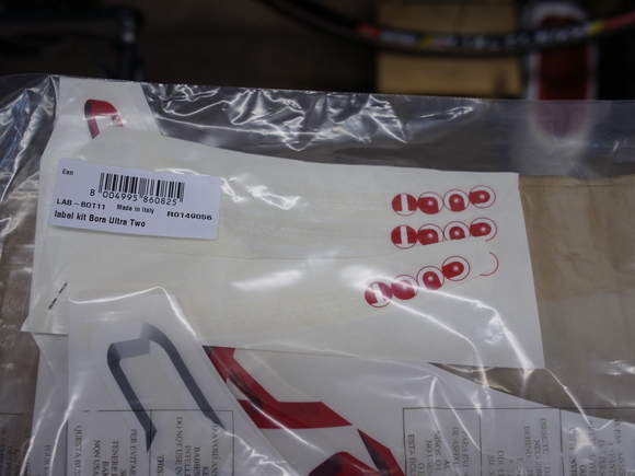 campagnolo bora ultra用リムステッカー(ダークラベル) あったかく