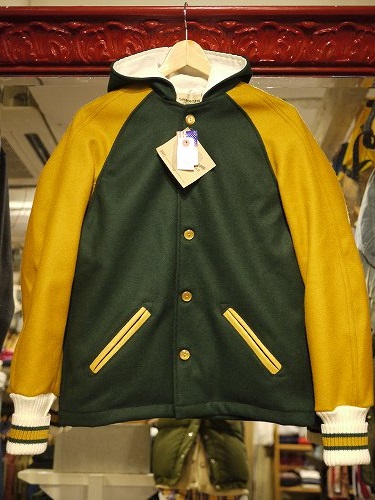 亀さん専用 Skookum Sportswear スタジャン Lサイズ 黒・黄色 亀さん専用 Skookum Sportswear スタジャン Lサイズ 黒・黄色