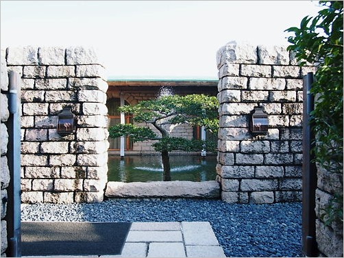 ぐるり身延線のたび ＊  登呂遺跡と芹沢銈介美術館_e0022839_0101192.jpg