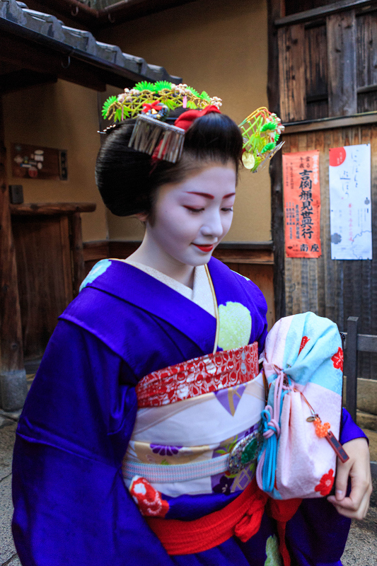 多麻・まめ藤さん お見世出し(祇園甲部)_f0155048_14361346.jpg