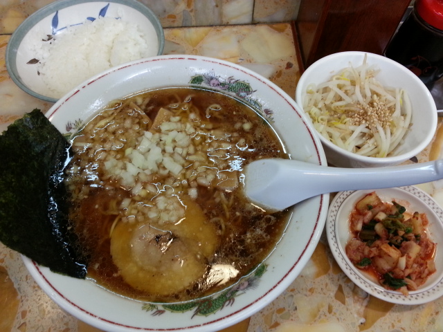 12/1 八王子らーめん とん八 正油ラーメンセット¥600 @ 八王子_b0042308_1385846.jpg