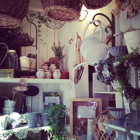 SunnyDaysさんに納品しました~6人のブローチ展~_a0137727_10134260.jpg